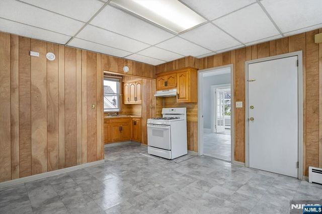 9 Morris Avenue, Garfield, NJ 07026