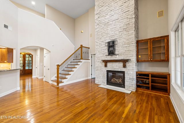 10033 Autumn Valley Lane, Knoxville, TN 37922