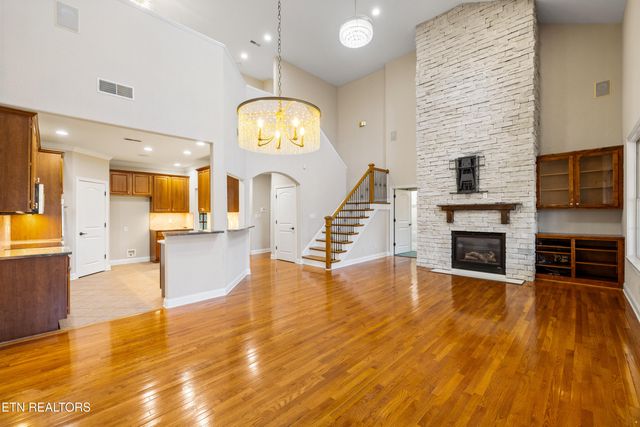 10033 Autumn Valley Lane, Knoxville, TN 37922