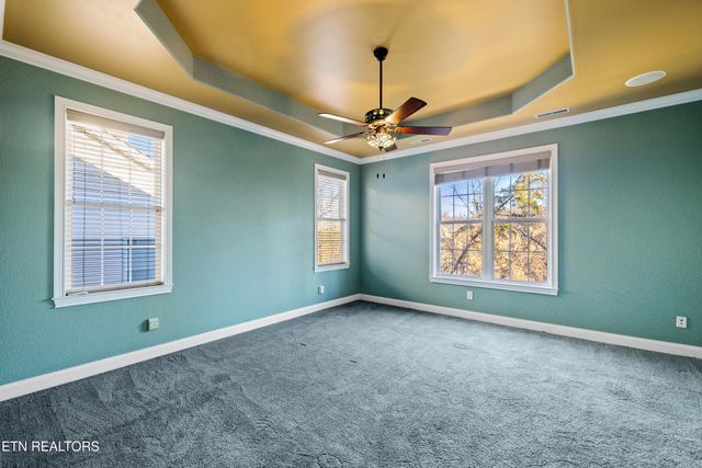 10033 Autumn Valley Lane, Knoxville, TN 37922