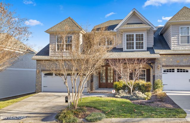 10033 Autumn Valley Lane, Knoxville, TN 37922