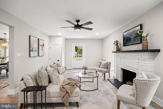 401 AVONDALE AVE, Haddonfield, NJ 08033