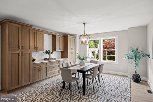 401 AVONDALE AVE, Haddonfield, NJ 08033
