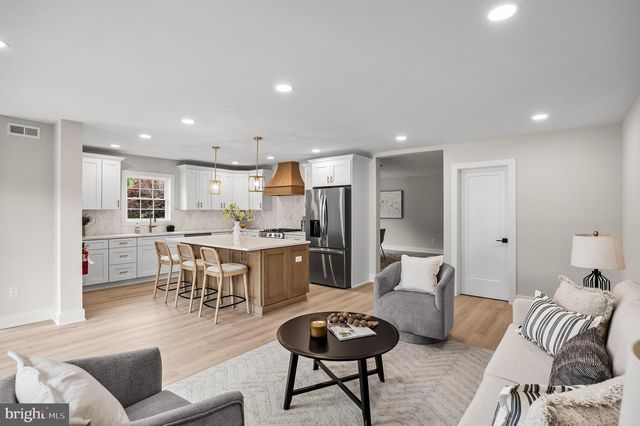 401 AVONDALE AVE, Haddonfield, NJ 08033