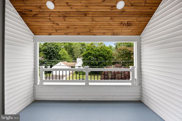 401 AVONDALE AVE, Haddonfield, NJ 08033
