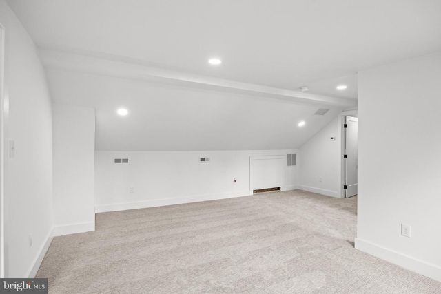 401 AVONDALE AVE, Haddonfield, NJ 08033