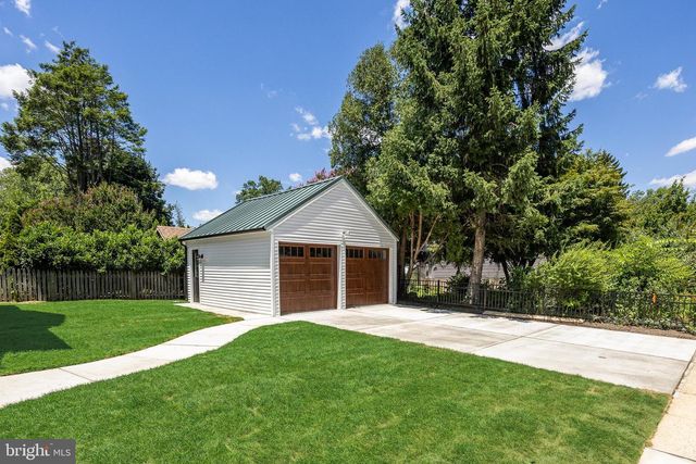 401 AVONDALE AVE, Haddonfield, NJ 08033