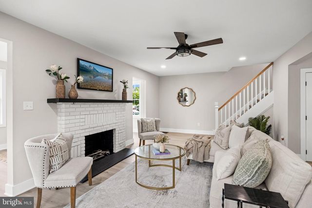 401 AVONDALE AVE, Haddonfield, NJ 08033