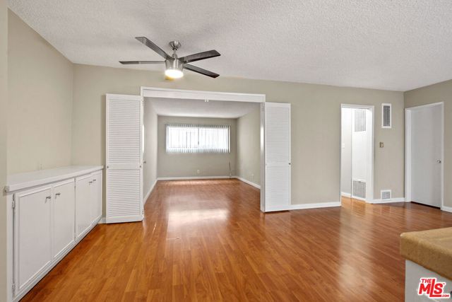3735 Mentone Avenue, Los Angeles, CA 90034
