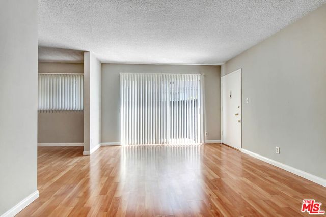 3735 Mentone Avenue, Los Angeles, CA 90034