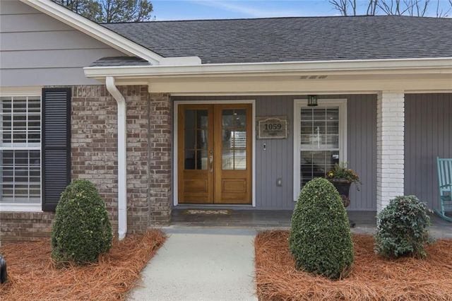 1059 Coronation Drive, Dunwoody, GA 30338