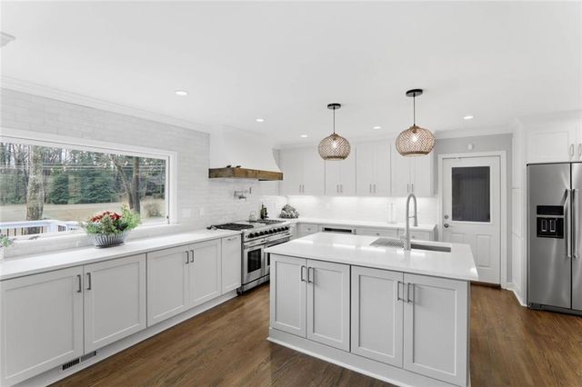 1059 Coronation Drive, Dunwoody, GA 30338