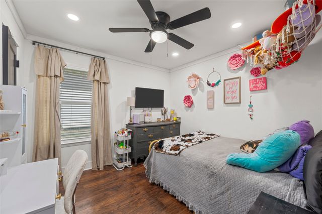 303 E Karels Drive, Robinson, TX 76706