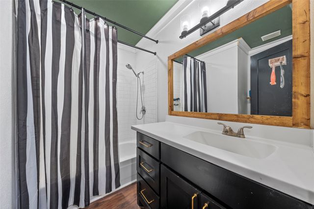 303 E Karels Drive, Robinson, TX 76706