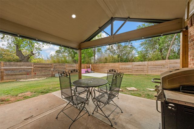 303 E Karels Drive, Robinson, TX 76706