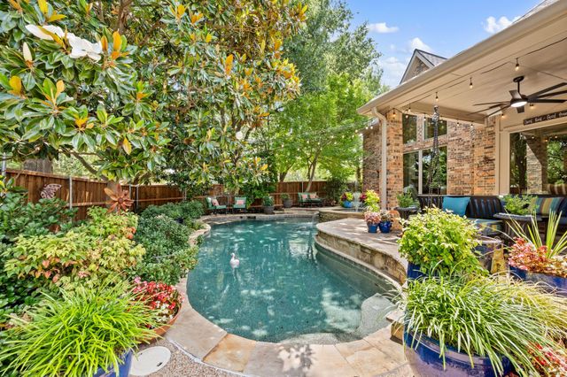 2706 Red Oak Court W, Colleyville, TX 76034