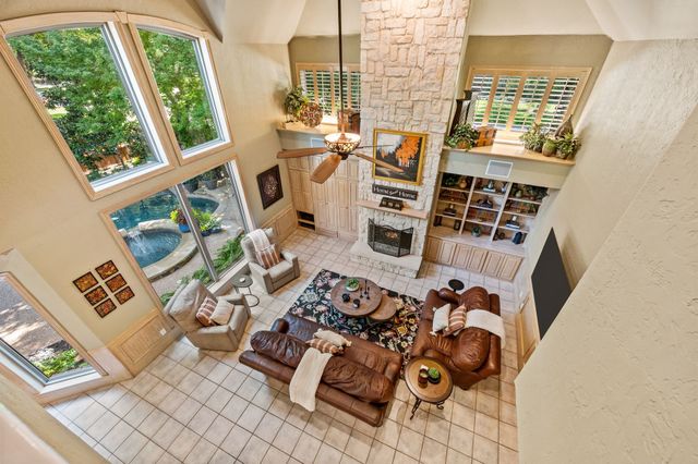 2706 Red Oak Court W, Colleyville, TX 76034
