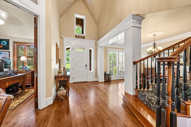 2706 Red Oak Court W, Colleyville, TX 76034