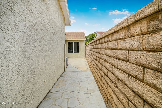 2810 Juniper Drive, Palmdale, CA 93550