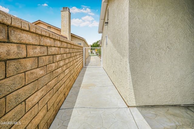 2810 Juniper Drive, Palmdale, CA 93550