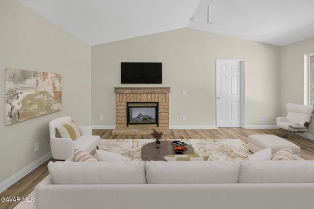 2810 Juniper Drive, Palmdale, CA 93550