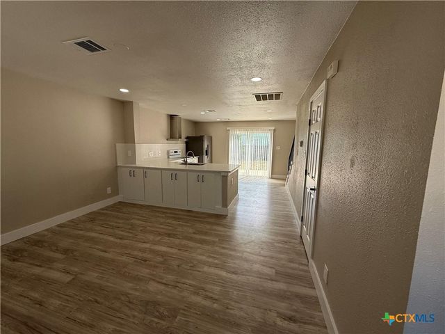 625 Alabama Street, San Marcos, TX 78666