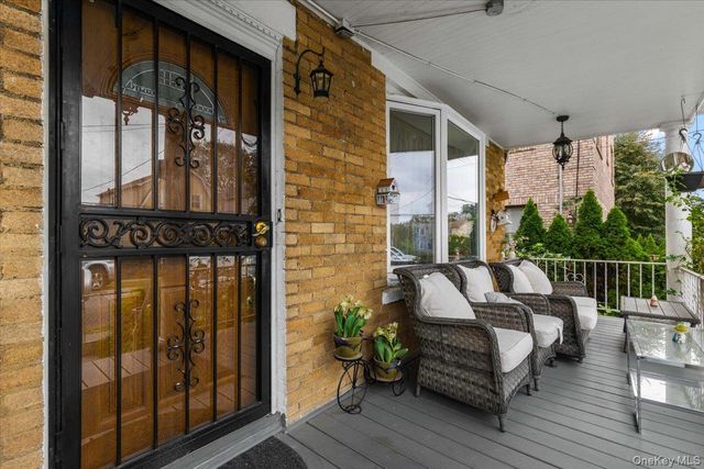 178 Winfred Avenue, Yonkers, NY 10704