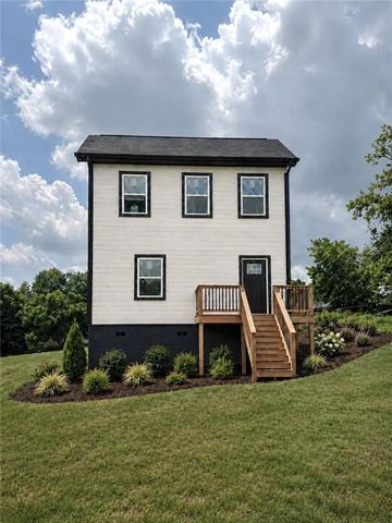 30 Golden Autumn Drive, Dahlonega, GA 30533