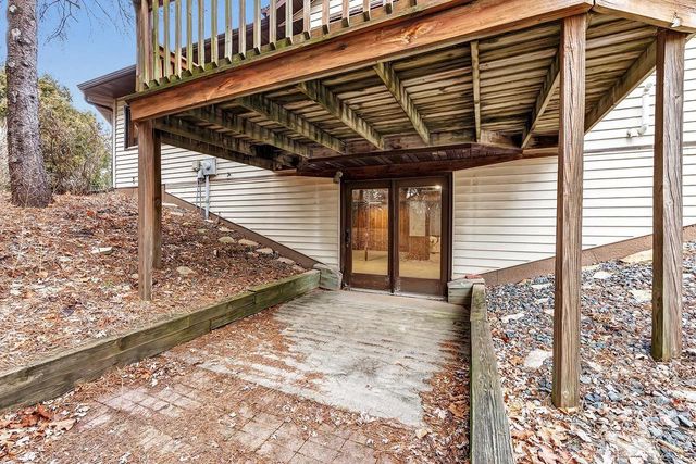 2462 BLUESTONE PLACE, Green Bay, WI 54311