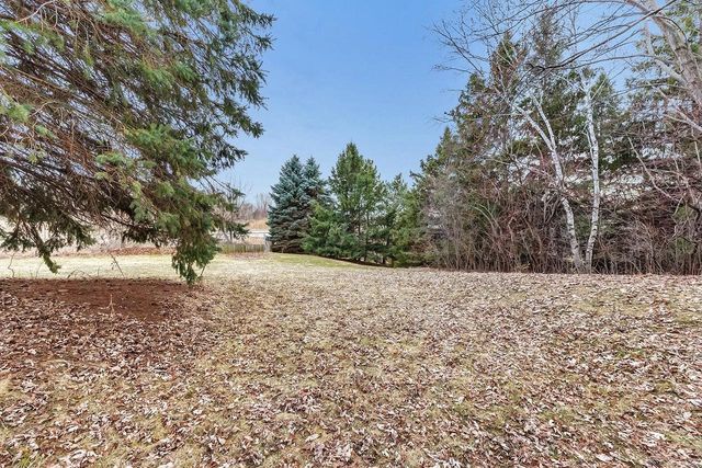 2462 BLUESTONE PLACE, Green Bay, WI 54311