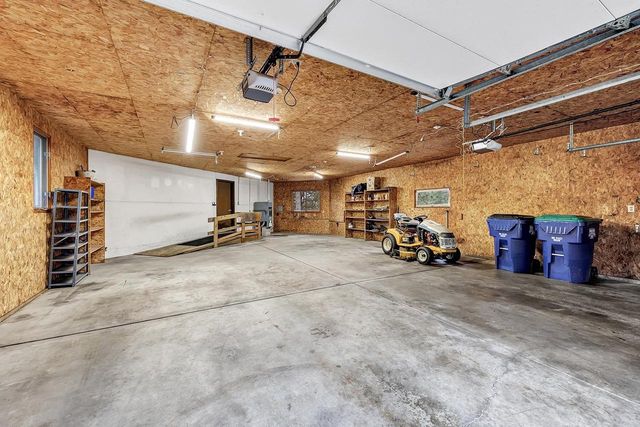 2462 BLUESTONE PLACE, Green Bay, WI 54311