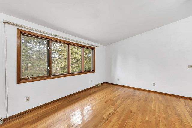 2462 BLUESTONE PLACE, Green Bay, WI 54311