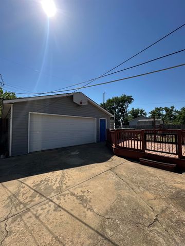 3328 S Chase Ave, Wichita, KS 67217