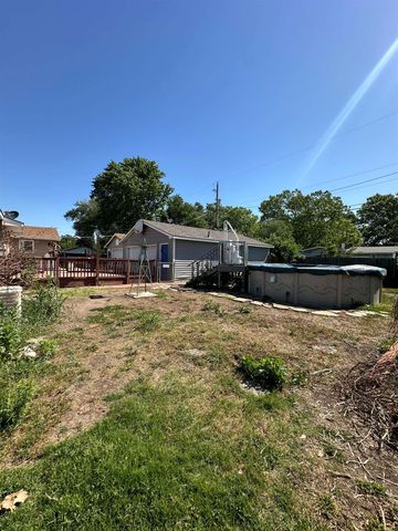 3328 S Chase Ave, Wichita, KS 67217