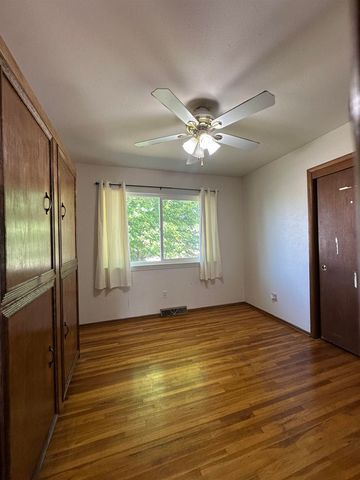 3328 S Chase Ave, Wichita, KS 67217