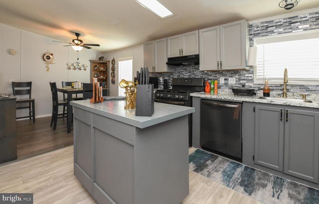 235 TONY CIR, Mantua, NJ 08051