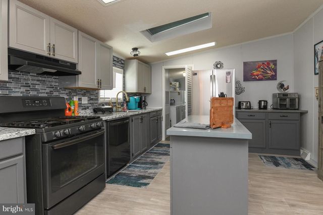 235 TONY CIR, Mantua, NJ 08051