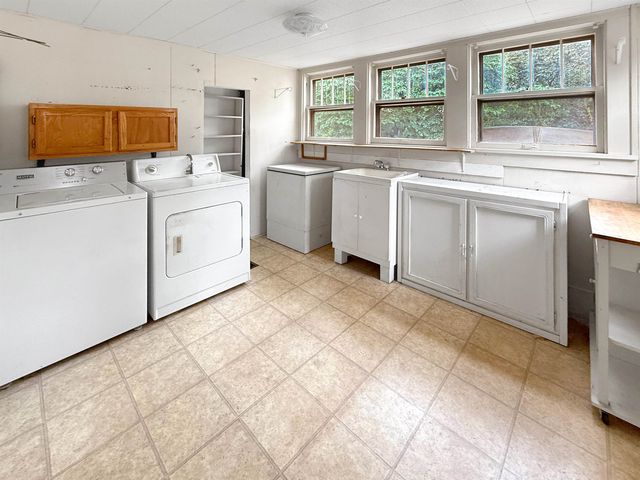422 N Star St, El Dorado, KS 67042