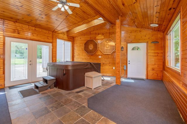 7290 83rd Street NE, Monticello, MN 55362