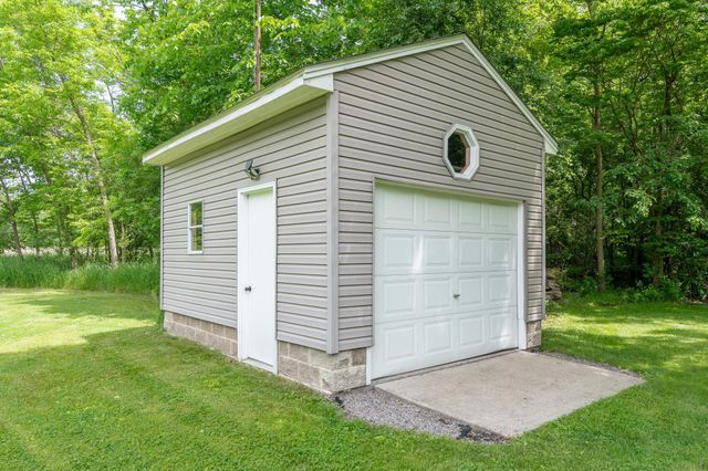 7290 83rd Street NE, Monticello, MN 55362