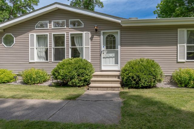 7290 83rd Street NE, Monticello, MN 55362