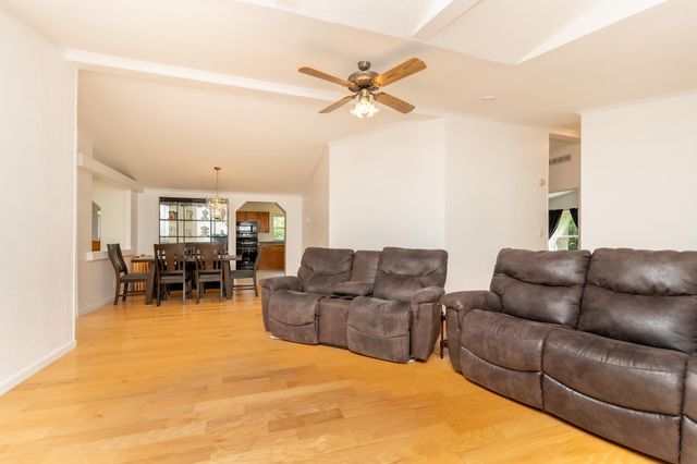 7290 83rd Street NE, Monticello, MN 55362