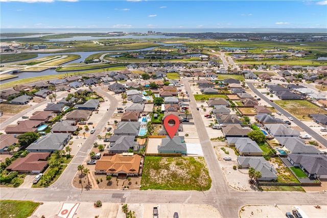 13906 Skysail St, Corpus Christi, TX 78418
