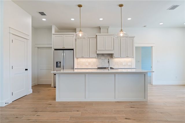13906 Skysail St, Corpus Christi, TX 78418