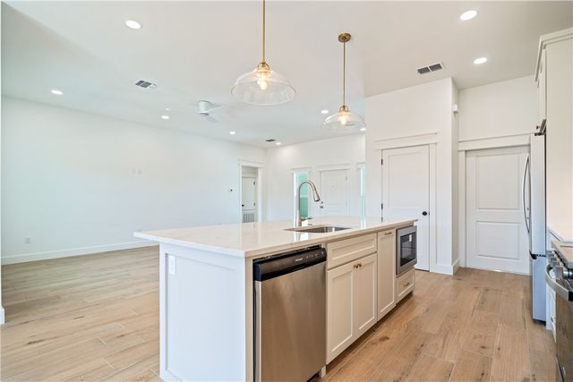 13906 Skysail St, Corpus Christi, TX 78418