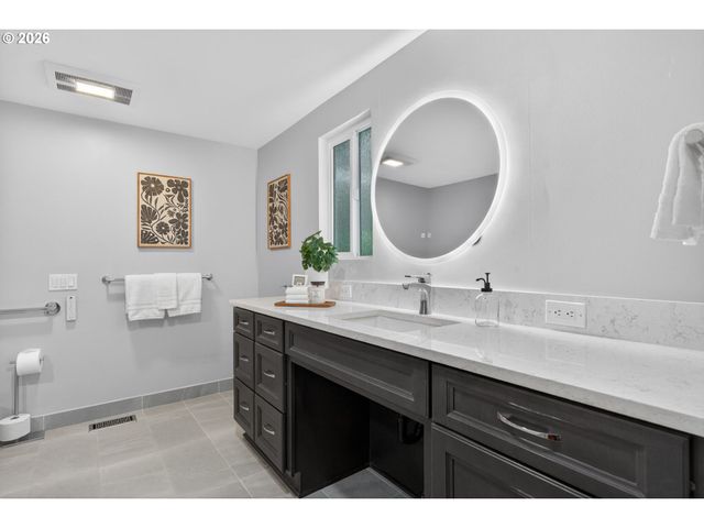 1480 Nw JENNE Ave, Portland, OR 97229