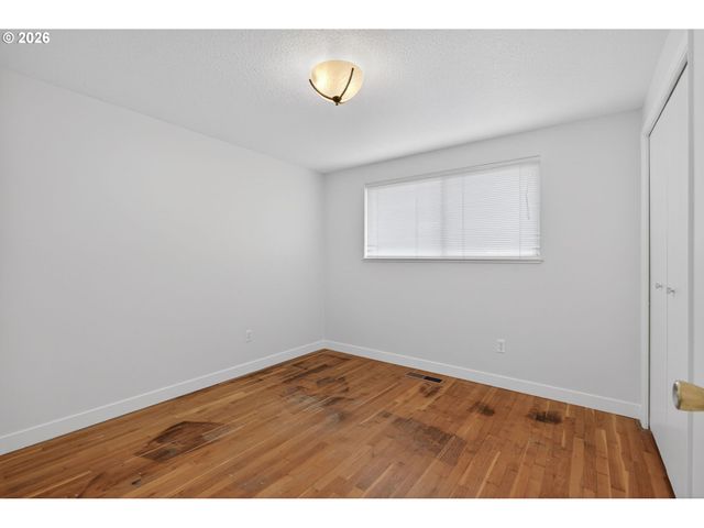 1480 Nw JENNE Ave, Portland, OR 97229