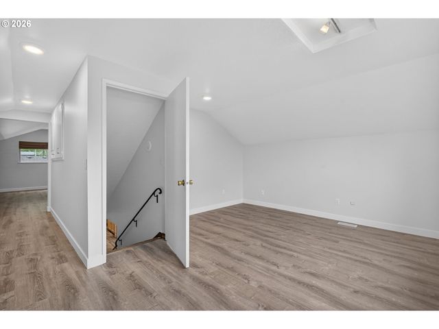 1480 Nw JENNE Ave, Portland, OR 97229