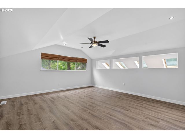 1480 Nw JENNE Ave, Portland, OR 97229