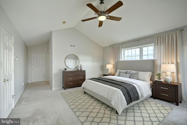 37 AMANDA DR, Littlestown, PA 17340